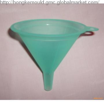 Injection plastic funnel mold