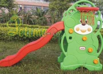 Bear shape plastic slide