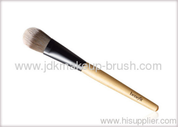 Liquid Foundation Makeup Brush With Natural Wooden Handle 