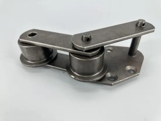 Stacker-reclaimer chains for the mining industry