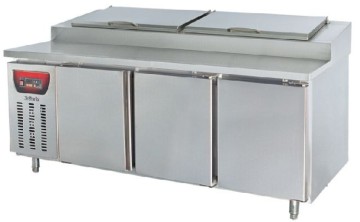 3-door deluxe pizza prep table with electric refrigeration pizza preparation table
