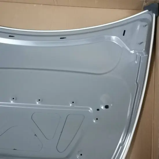 Carbon Fiber Model Y/3 Hood OEM Electric Car Front Hood - Standard Quality Size