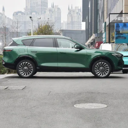 Voyah Free Hybrid Cars: 7-Seater 4WD Electric SUV with 200km/h Top Speed
