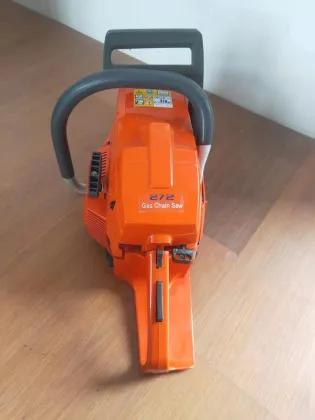 Professional Petrol Max Power Chainsaw - HUS 272 72cc Petrol Chain Saw