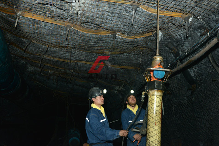 The difference between rock bolts and cable bolts