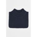 Ribbed turtleneck collar in soft knit for baby