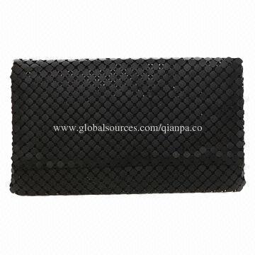 Shining clutch bag, measures 27*17*3cm