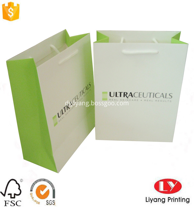 cosmetic packaging bag