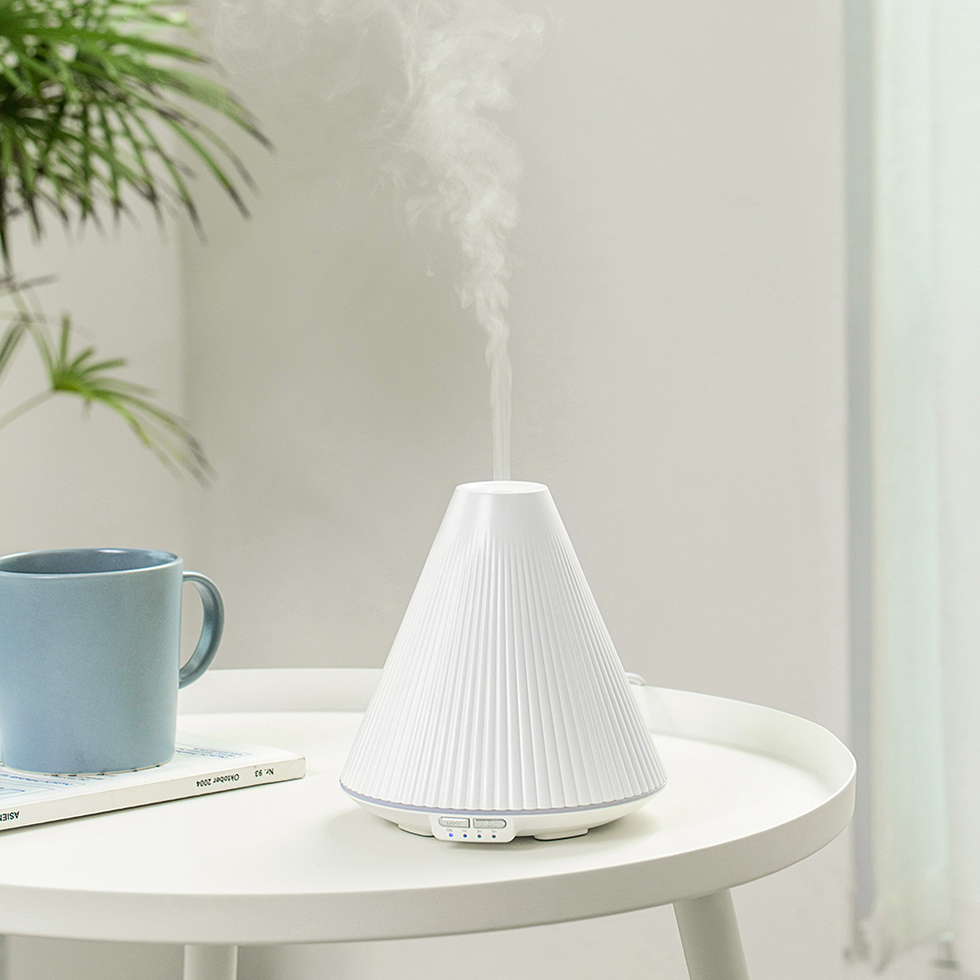 Ultrasonic aromatherapy oil diffusers