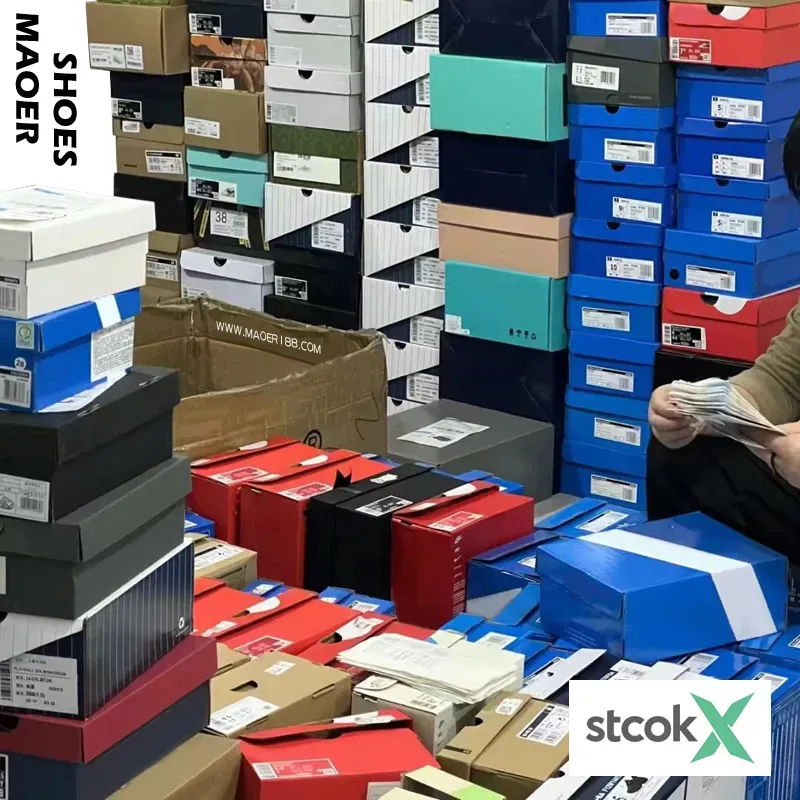 Retro Luxury Sneakers: Designer Men's and Women's Fashion Shoes