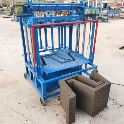 Cheapest Water Conservancy Engineering Machinery: Cement Concrete U-shaped Channel Forming Equipment