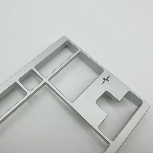Usinagem CNC de teclado mecânico de liga de alumínio