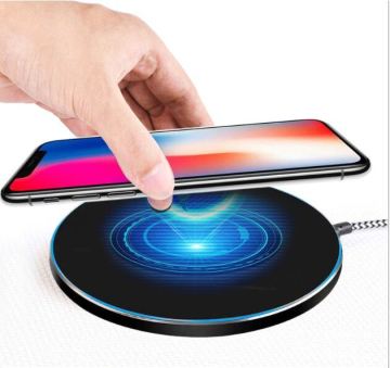 2018 Hot Sale Fast Wireless Charger with Power Bank Many Private Models