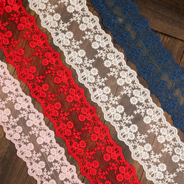 Pizzo ricamato colorato 11 cm