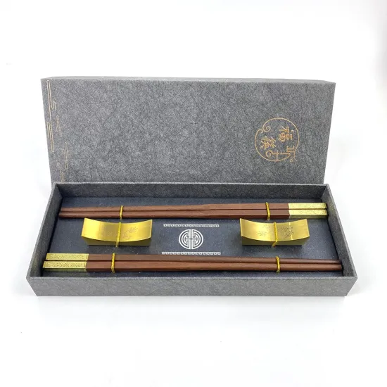 Customized Luxury Chinese Dragon Design Wooden Chopsticks with Gold Holders