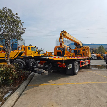 Sinotruk HOWO 10 Tons Flatbed Truck with Crane