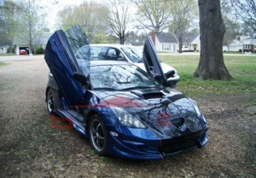 2000-2005 Celica 2 Kit de carrocería de vidrio de fibra de estilo invasor para Toyota