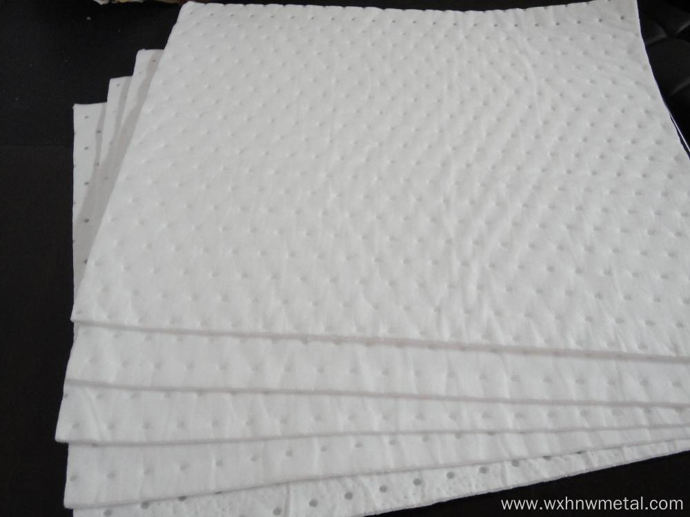 EASY-TEAR ROLL OF OIL ABSORBENT PAD