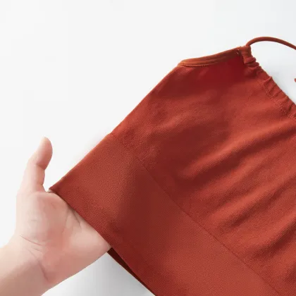 China Factory Sale: Comfortable Seamless Sling Hanging Neck Vest Strap Camisole Underwear