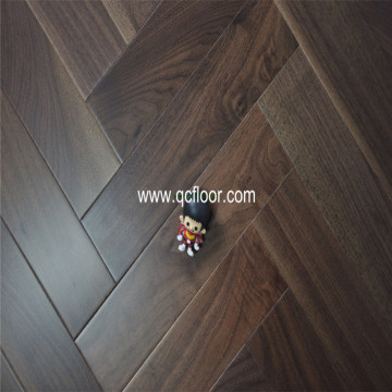 American walnut engineered herringbone wood flooring /Herringbone parquet floor/ chevron herringbone
