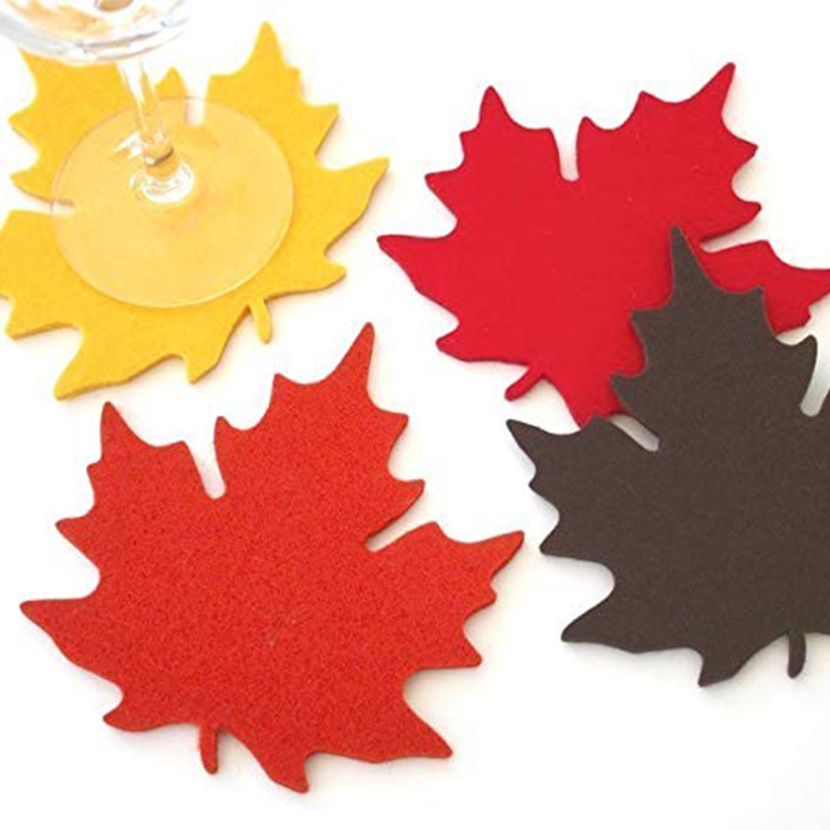 Maple Leaf Pattern Decorative Placemat