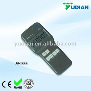 Handheld temperature measuring instruments