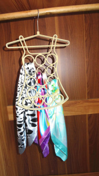 Velvet Dress Scarf/Belt Hanger
