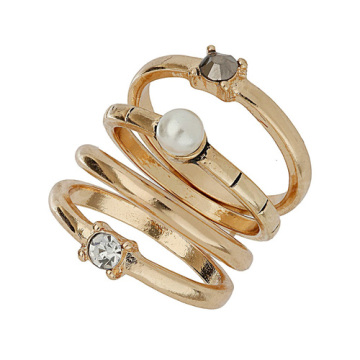 2012 cool ring with four circles commposed have pearl and zircons