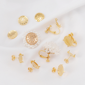 Boucles d'oreilles géométriques à corde plaquées à l'or 18 car