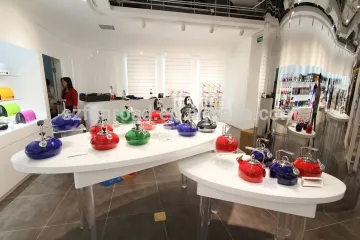 Customized modern display furnitures/counters/cabinets for household products