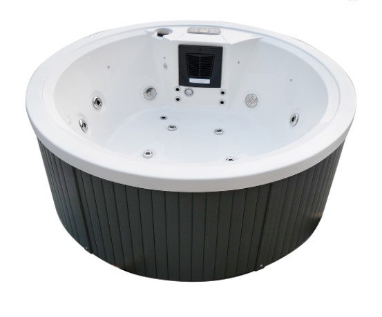 Round hot tub spa with Balboa system