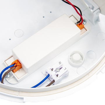 Sensor y luz de techo LED de emergencia