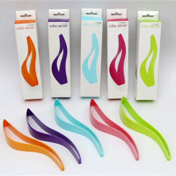 creative food grade plastic cake cutter knife for cake tools