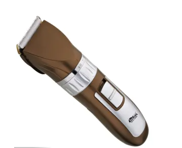 Comfortable Barber Using Hair Trimmer Clipper Blade