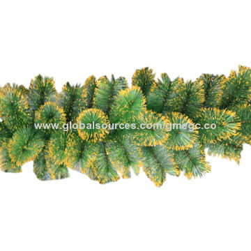 Pine Needle Christmas Rattan Wreath with Golden or Silver Powder