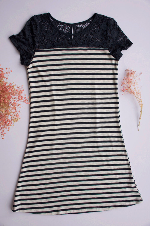Gaun Patchwork Bergaris Striped Patchwork Dress