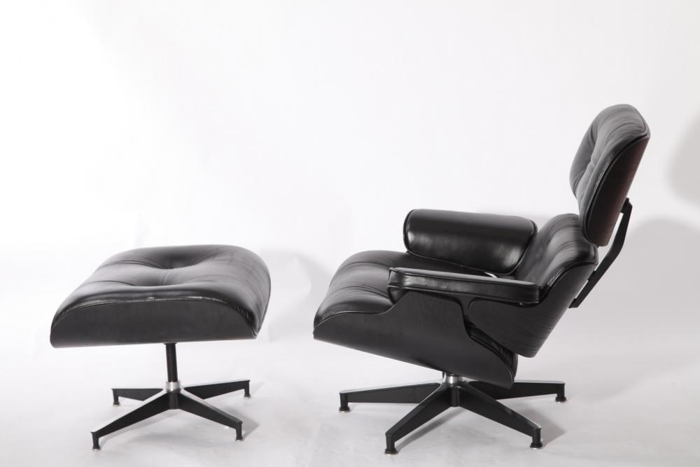 Eames Lounge Chair Replica All Black Edition