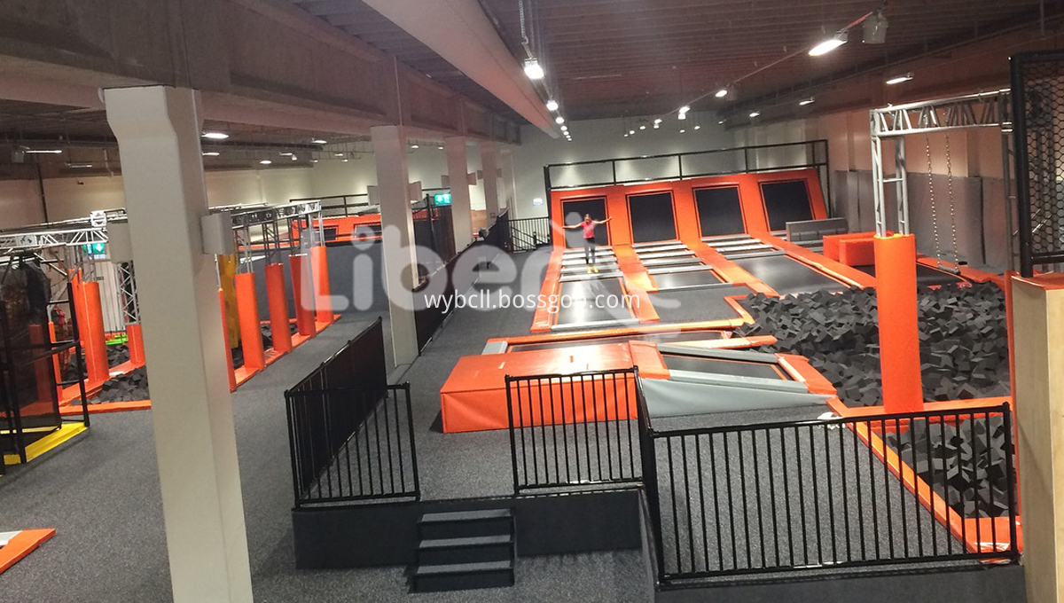 elastic kids trampoline park