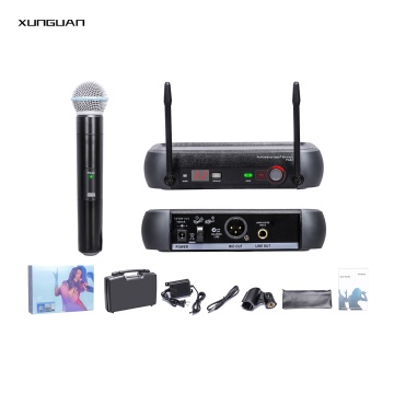 PGX24 Sistema di microfono wireless UHF con custodia in plastica e 2 uscite XLR
