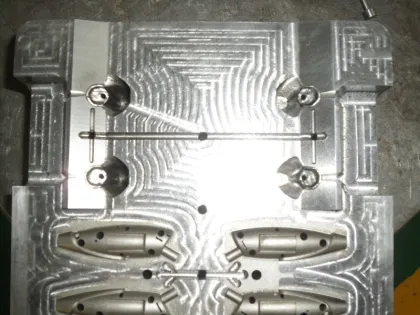 Plastic Injection Mould, Hot Runner System (yudo, hasco)