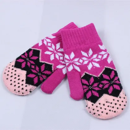 acrylic wool jacquard maple leave glove