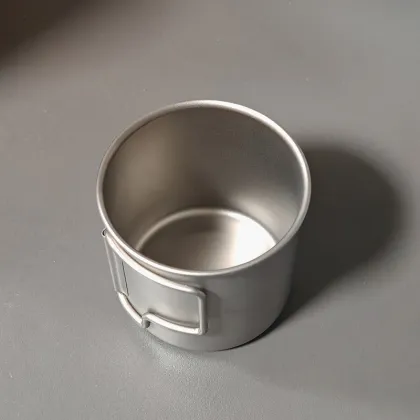 Titanium Cup with Foldable Handle