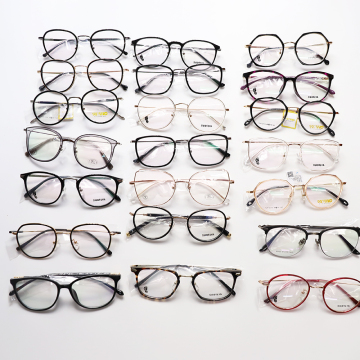 Zapas klirensu: modne kobiety metalowe ramy optyczne i okulary