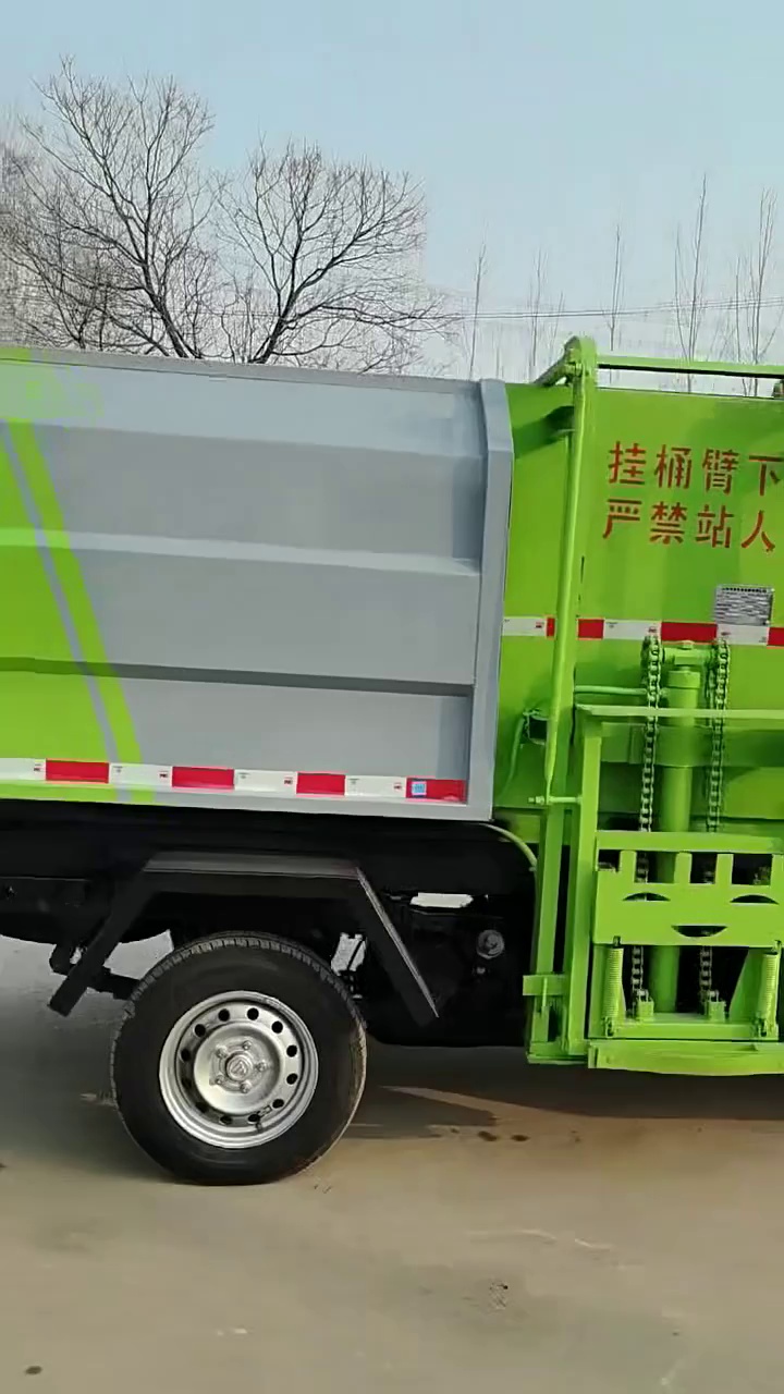 Versatile Refuse Collection Vehicle with Swap-Out Bin System