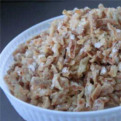 natural golden crispy onion