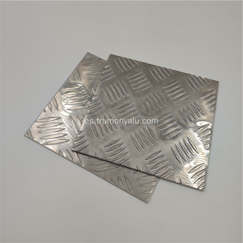 Hoja de aluminio estampada gruesa usada en coche