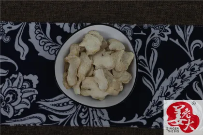 Yellow Dehydrated Ginger Sliced Whole Powder