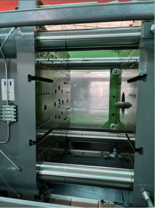 1000T Hydraulic Injection Molding Machine