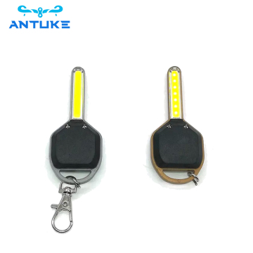 Factory Direct Mini Waterproof Carabiner LED Flashlight for Sports and Entertainment