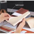 كتب محكم الكتب - Premium A5 Journal Softcover Vegan Leather ، ورقة كريمة سميكة 120GSM ، دفتر محترف مبطن في هدية